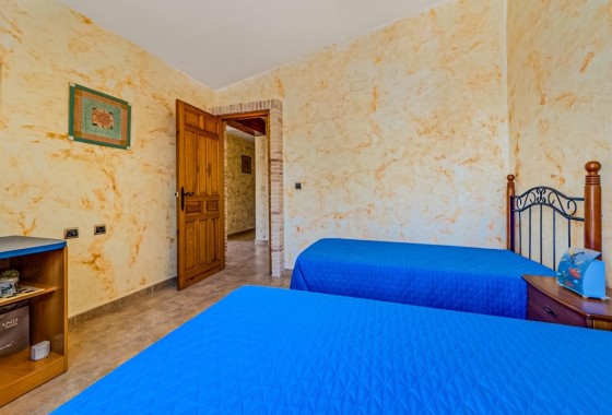 Herverkoop - Finca Landelijk pand -
Jacarilla