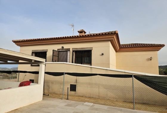 Sprzedaż - Finca nieruchomość wiejska -
Novelda