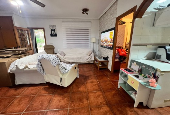 Herverkoop - Finca Landelijk pand -
Torrevieja