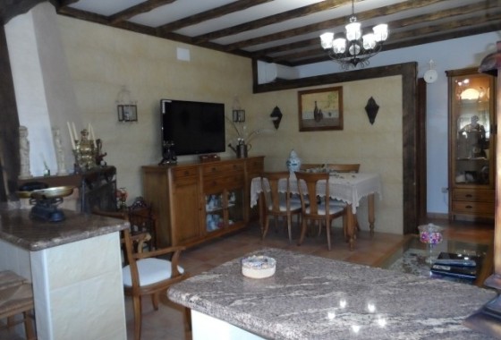 Herverkoop - Finca Landelijk pand -
Elche