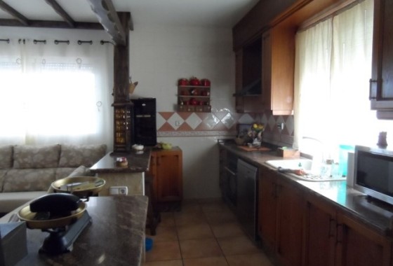 Herverkoop - Finca Landelijk pand -
Elche