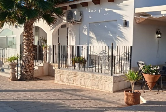 Herverkoop - Finca Landelijk pand -
Dolores