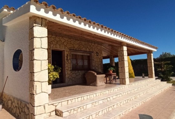 Herverkoop - Finca Landelijk pand -
Elche