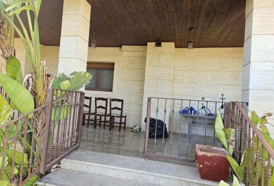 Herverkoop - Finca Landelijk pand -
Novelda