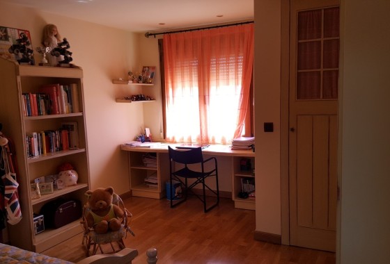 Herverkoop - Finca Landelijk pand -
Elche