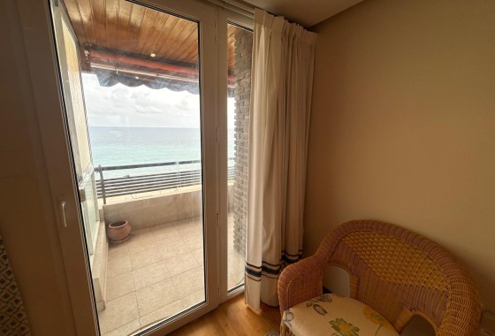 Herverkoop - Appartement / Flat -
Alicante