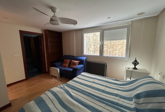 Herverkoop - Appartement / Flat -
Alicante