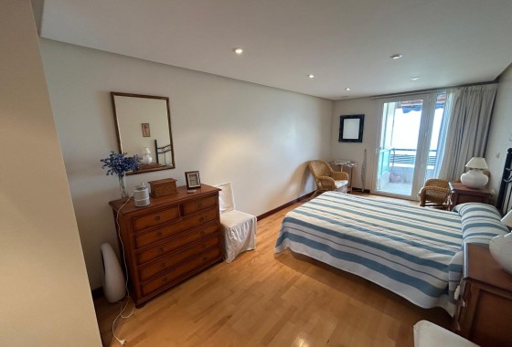 Herverkoop - Appartement / Flat -
Alicante