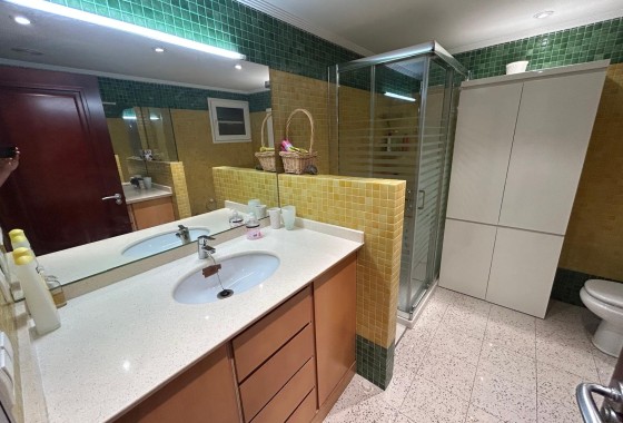 Herverkoop - Appartement / Flat -
Alicante