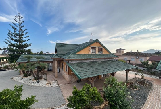 Herverkoop - Finca Landelijk pand -
Catral