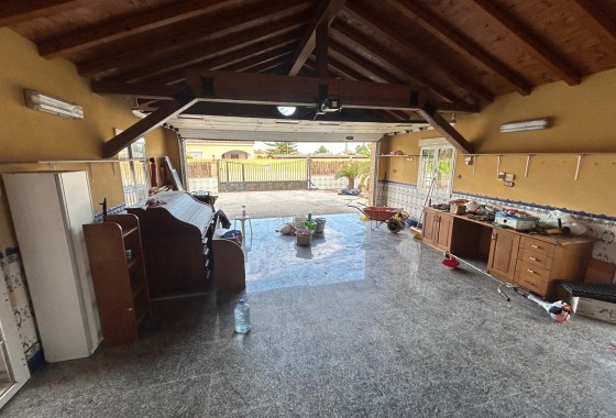 Herverkoop - Finca Landelijk pand -
Catral