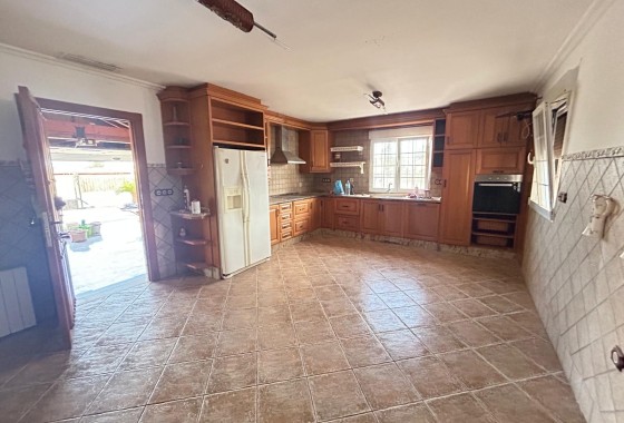 Herverkoop - Finca Landelijk pand -
Catral