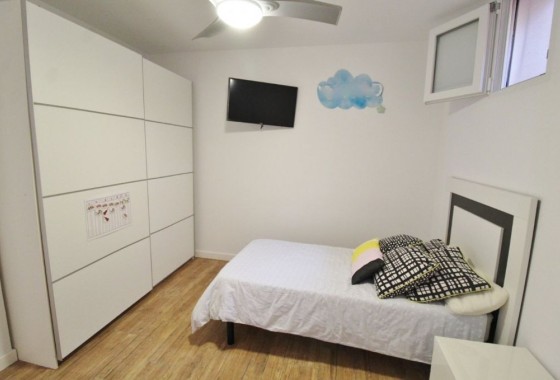 Herverkoop - Vrijstaande Villa -
El Campello