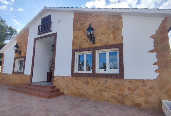 Herverkoop - Finca Landelijk pand -
Mutxamel - MUTXAMIEL