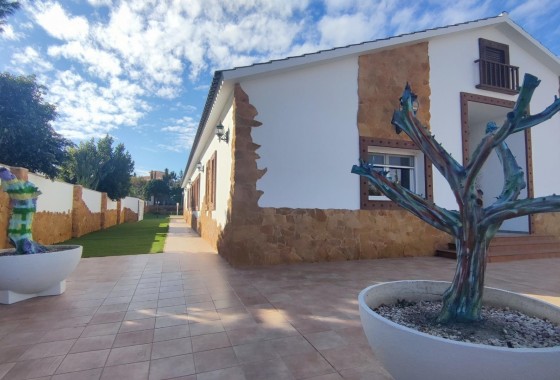 Herverkoop - Finca Landelijk pand -
Mutxamel - MUTXAMIEL