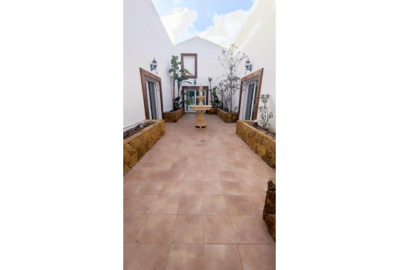 Herverkoop - Finca Landelijk pand -
Mutxamel - MUTXAMIEL