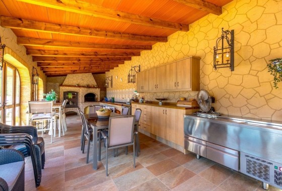 Herverkoop - Finca Landelijk pand -
Rafal