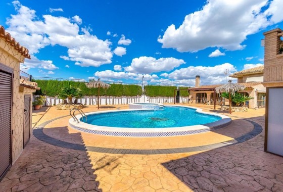 Herverkoop - Finca Landelijk pand -
Rafal