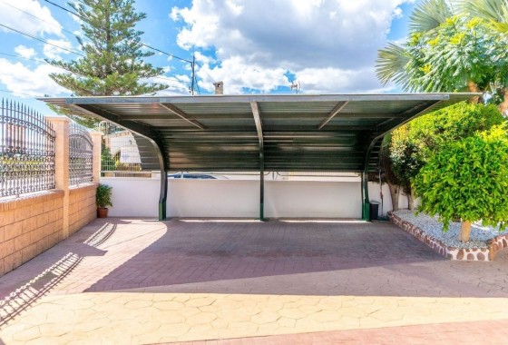 Herverkoop - Finca Landelijk pand -
Rafal