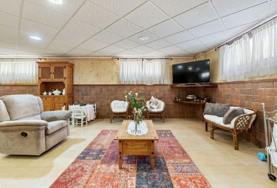 Herverkoop - Finca Landelijk pand -
Rafal