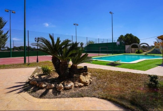 Herverkoop - Finca Landelijk pand -
Elche