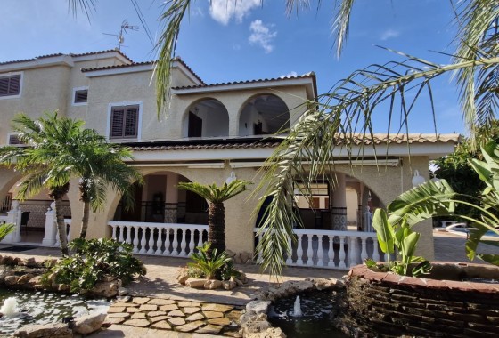 Herverkoop - Finca Landelijk pand -
Elche