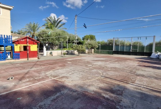 Herverkoop - Finca Landelijk pand -
Elche