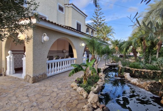 Herverkoop - Finca Landelijk pand -
Elche