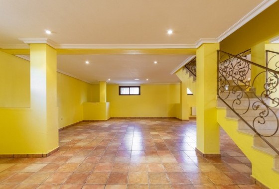 Resale - Finca Landgut -
Orihuela