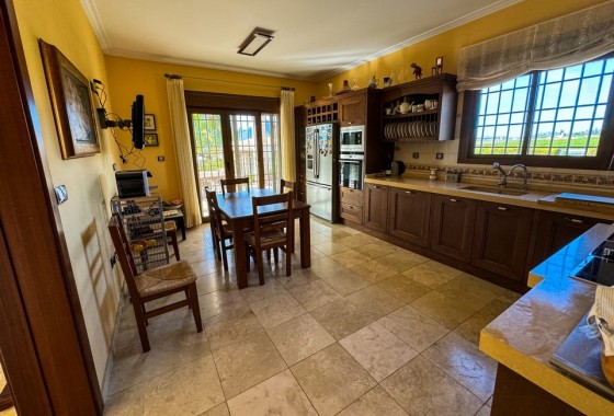 Resale - Finca Landgut -
Orihuela