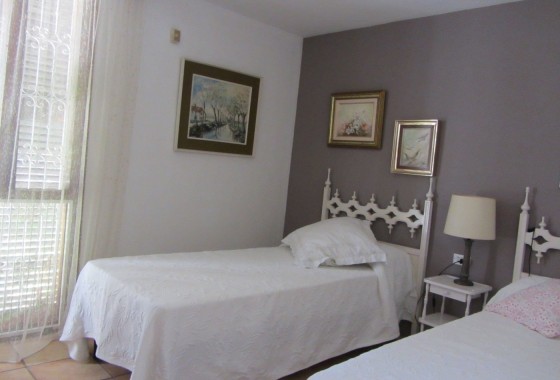 Resale - Finca Landgut -
Alicante