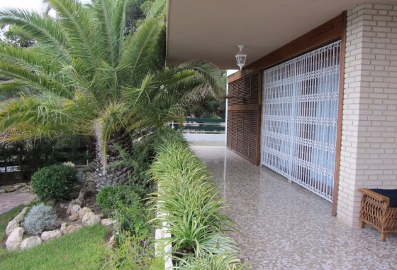Resale - Finca Landgut -
Alicante