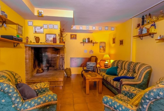 Herverkoop - Finca Landelijk pand -
Torrevieja