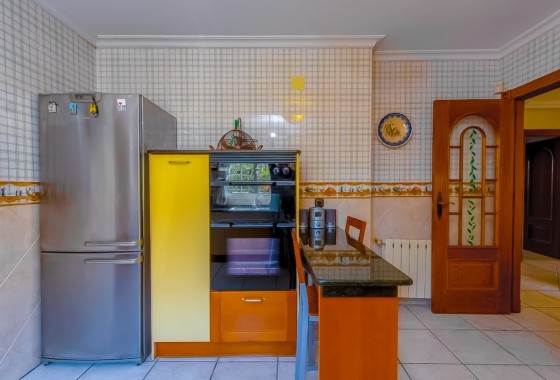 Herverkoop - Finca Landelijk pand -
Torrevieja