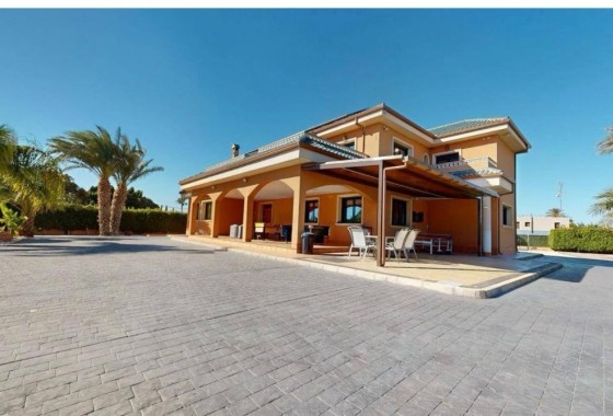 Resale - Finca Landgut -
Elche