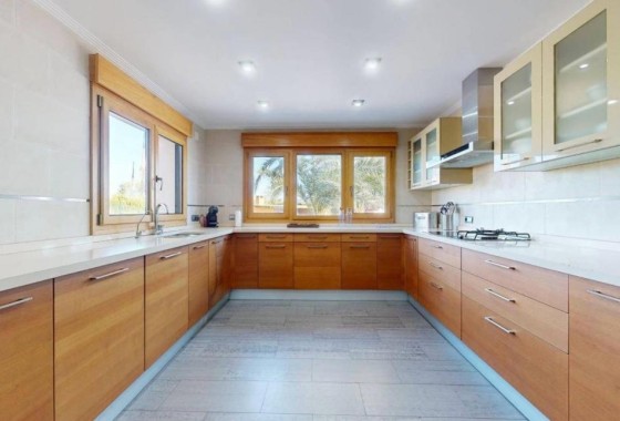 Resale - Finca Landgut -
Elche