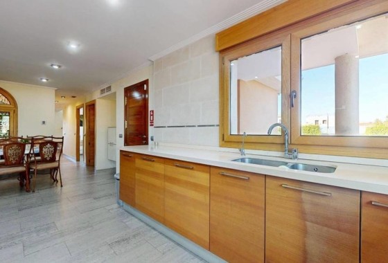 Resale - Finca Landgut -
Elche