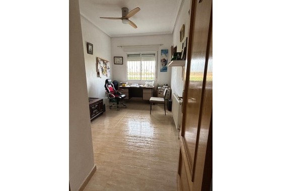 Herverkoop - Finca Landelijk pand -
Catral