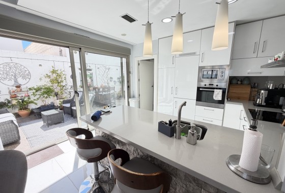 Sale - Detached Villa -
Villamartín