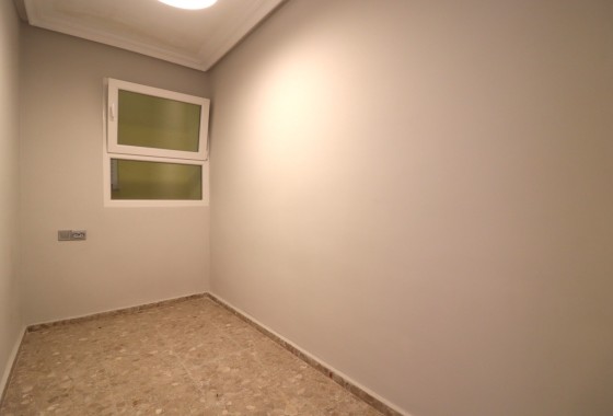 Herverkoop - Appartement / Flat -
Torrevieja - Torre La Mata