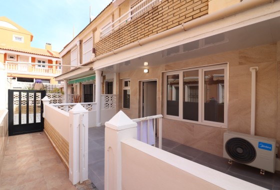 Herverkoop - Appartement / Flat -
Torrevieja - Torre La Mata