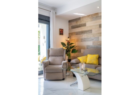 Herverkoop - Vrijstaande Villa -
Benijofar