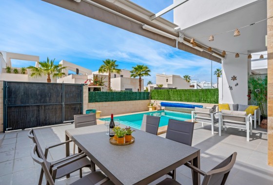 Herverkoop - Vrijstaande Villa -
Benijofar