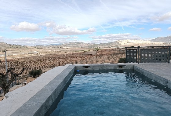 Nowa konstrukcja - Willa wolnostojąca -
Cañada de la Leña