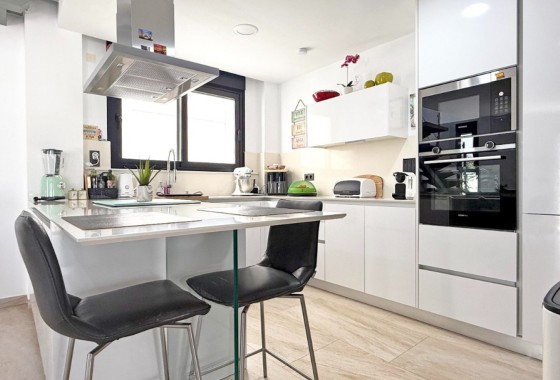 Herverkoop - Vrijstaande Villa -
Orihuela Costa - Villamartín