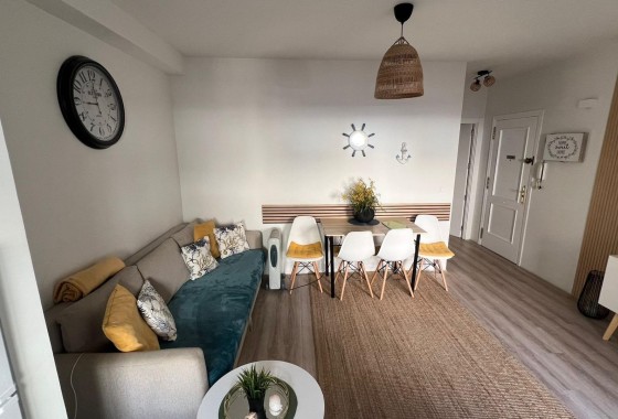 Herverkoop - Appartement / Flat -
Torrevieja - Centro