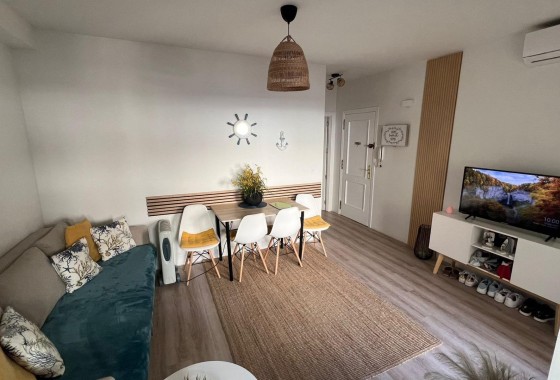 Herverkoop - Appartement / Flat -
Torrevieja - Centro