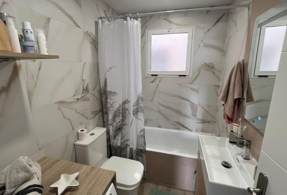 Herverkoop - Appartement / Flat -
Torrevieja - Centro