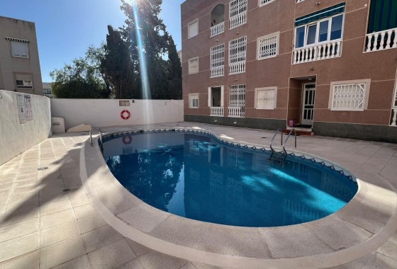 Herverkoop - Appartement / Flat -
Torrevieja - Centro