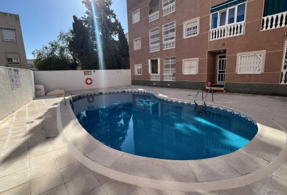 Herverkoop - Appartement / Flat -
Torrevieja - Centro